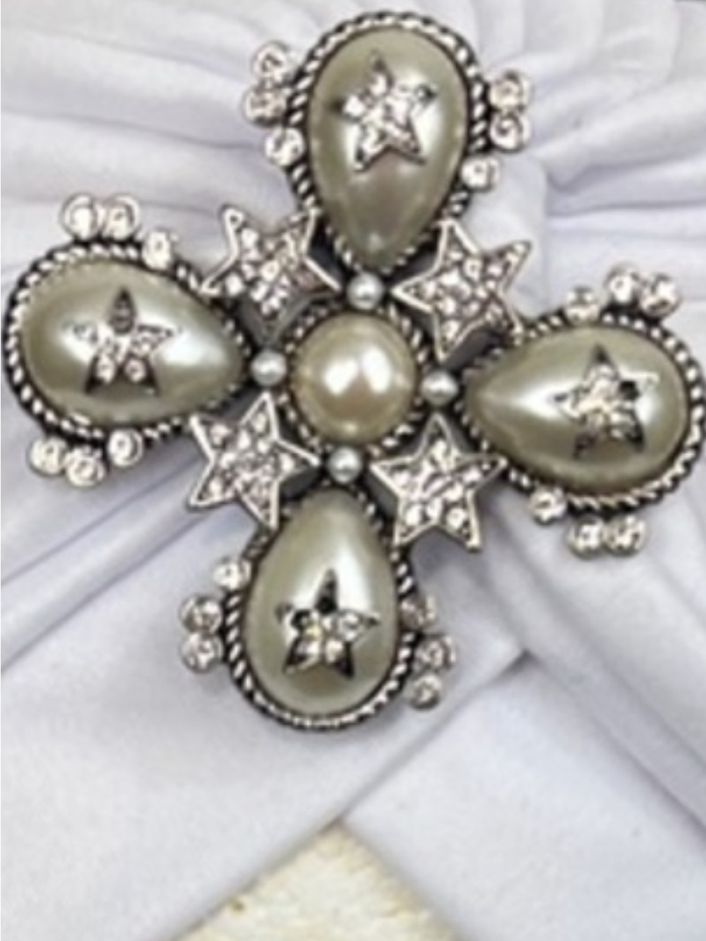 Pearl and Star Accent Brooch - Silver Tone, Ivory Pearlescent